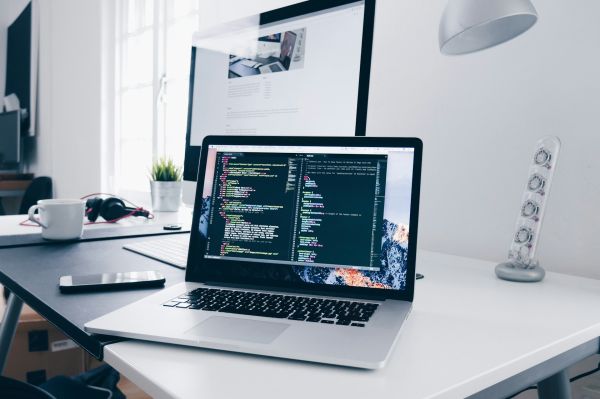10 raisons de choisir une agence web pour votre business