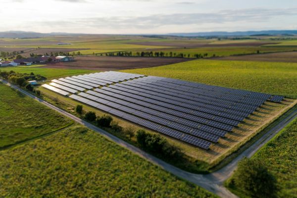 Découvrez comment les panneaux solaires propulsent votre futur durable