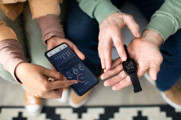 Le bracelet connecté couple : un lien à portée de main